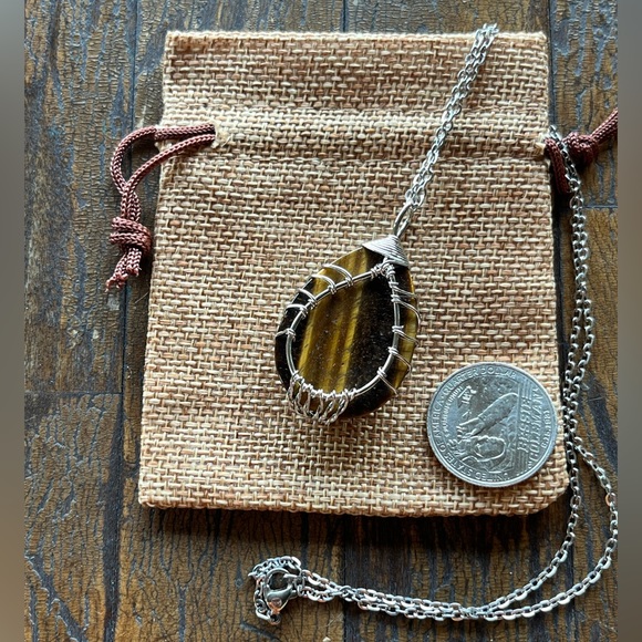 Tigers Eye Necklace Tigers Eye Pendant with Stainless Steel Chain - Picture 3 of 3